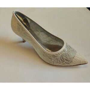 Adrianna Papell LOIS LC Shoes Womens 8.5 W Ivory Lace Kitten Heel Evening Pumps